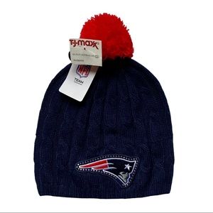 Women’s New England Patriots Winter Hat Toque - Blue w/ Red Pompom